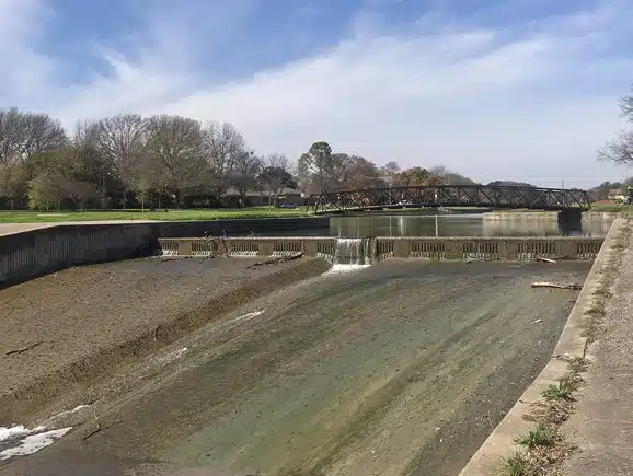 Big Lake Weir and Overbank Assessment
