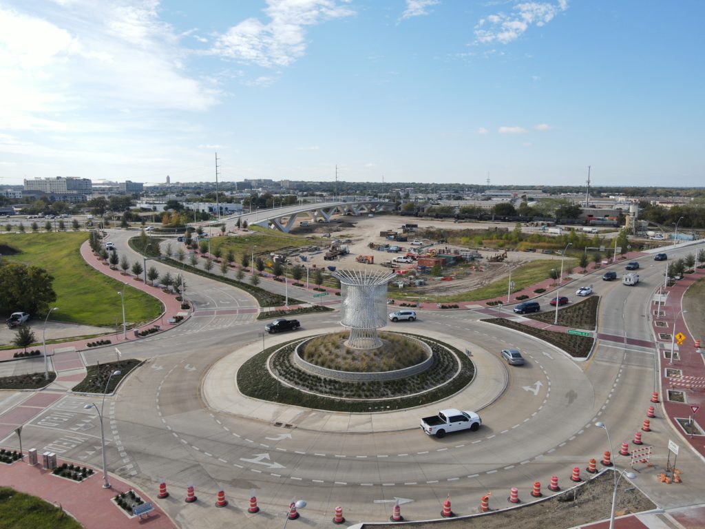 Roundabout at Henderson Street and White Settlement Road, with bridge in background